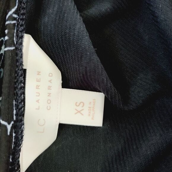 LC Lauren Conrad Cold Shoulder - Picture 4 of 11